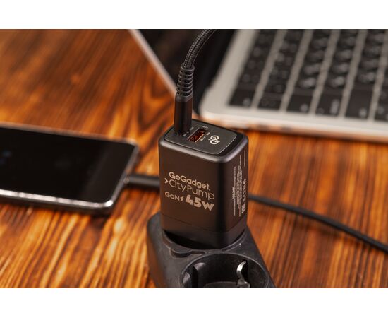  Сетевое зарядное устройство CityPump 45W 1хUSB-C 1xUSB-A GaN 2xPCU(30W+15W), ЧЕРНЫЙ 