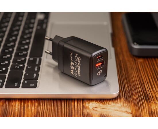  Сетевое зарядное устройство CityPump 45W 1хUSB-C 1xUSB-A GaN 2xPCU(30W+15W), ЧЕРНЫЙ 