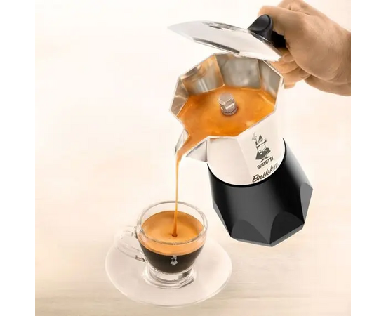  Гейзерная кофеварка Bialetti Brikka 7327 с клапаном для пенки 