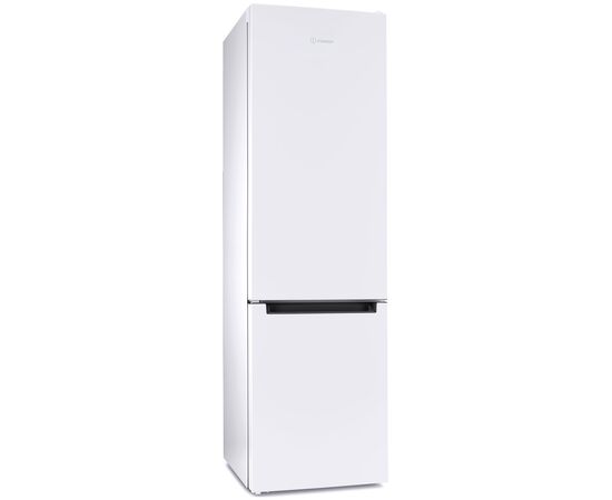  Холодильник Indesit DS 3200 W белый 